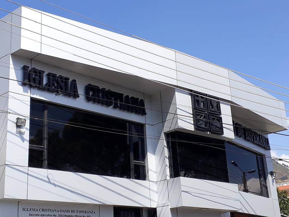 Exteriores de la iglesia evu00e1ngelica a la que asistiu00f3 Juliana junto a su familia por 10 au00f1os.